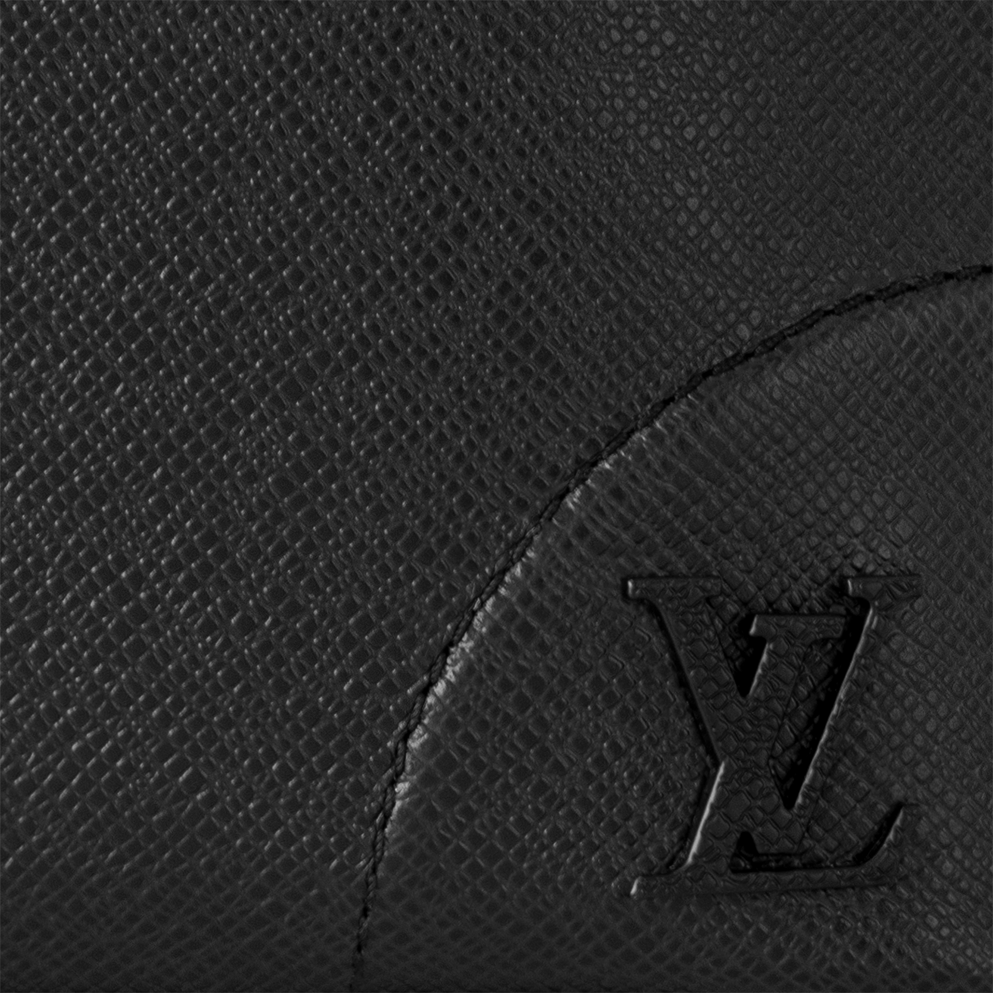 Slim Briefcase NV Taiga Leather - Men - Bags | LOUIS VUITTON ®